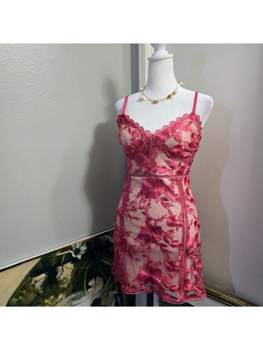 Lulus Pink Floral Embroidered Lace Sleeveless Mini Cocktail Dress Women Size Xs - Picture 3 of 6